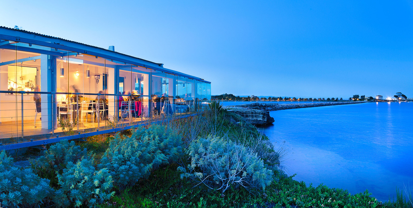 Vetrate e terrazze sul mare