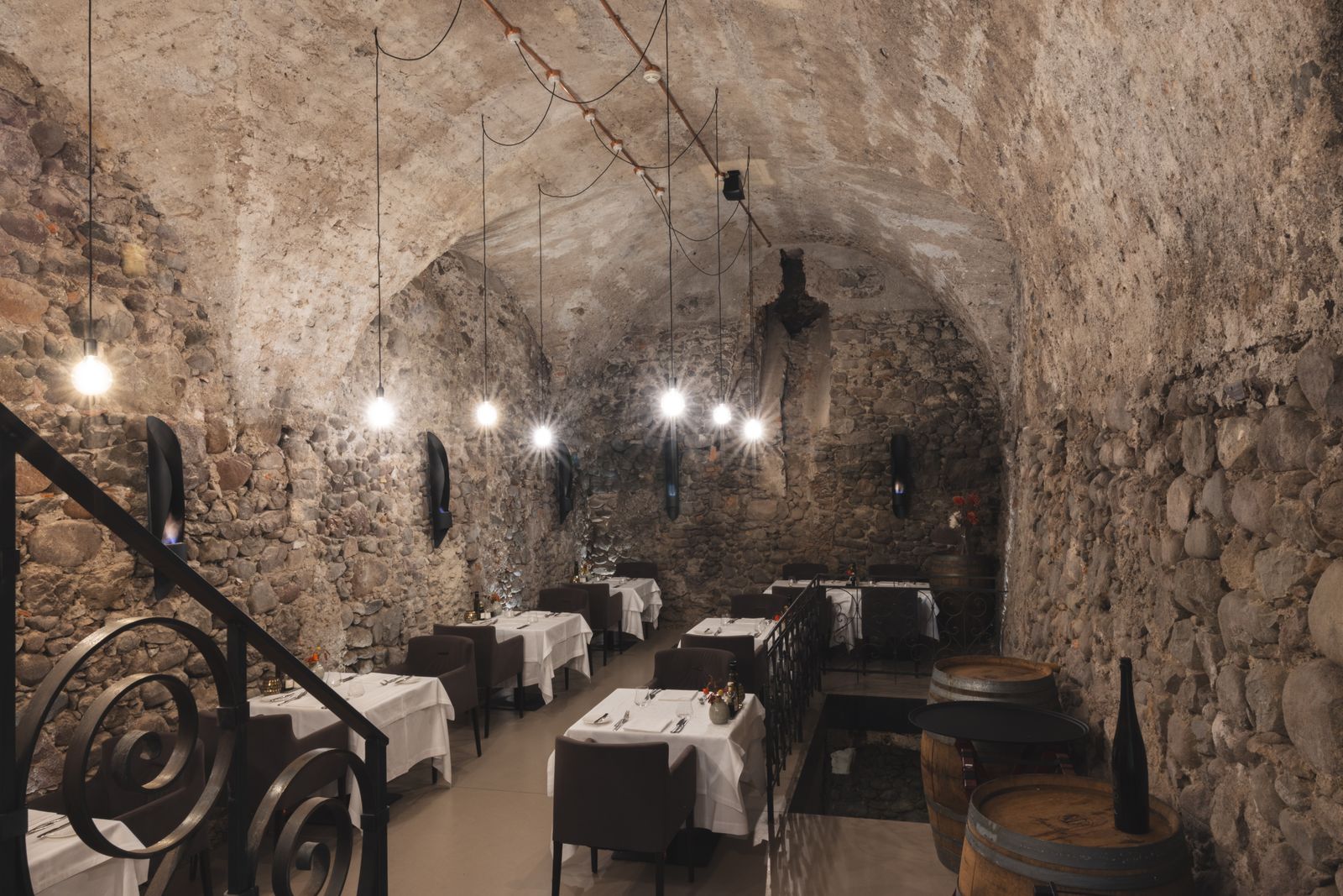 Tavoli nelle segrete